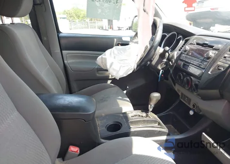 2012 Toyota Tacoma Base V6 z USA, uszkodzony, nr VIN 3TMLU4EN4CM085455